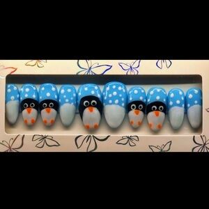 Blue Penguin Nail Art Set
